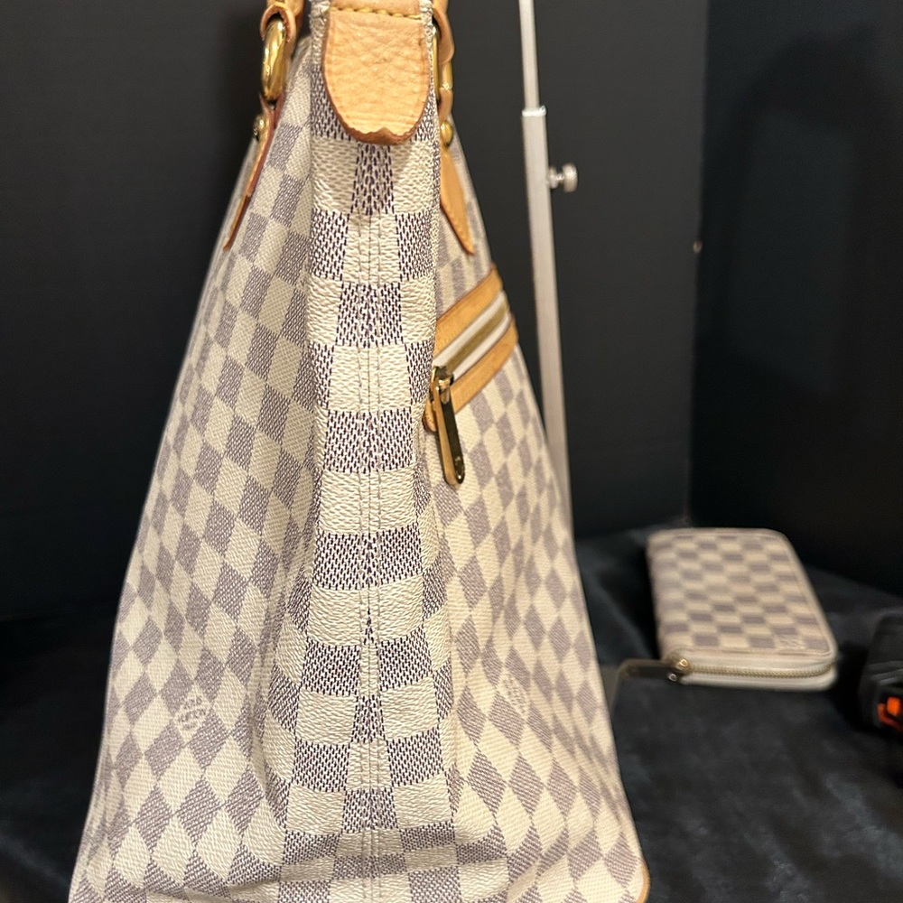 Louis Vuitton Saleya GM Damier Azur EUC / W/COA - Picture 5 of 15